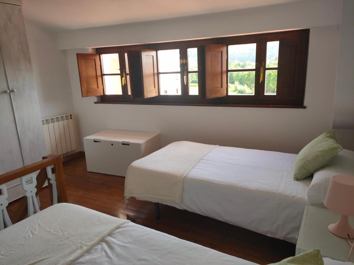 La Casina Del Carril Villa Colunga Kültér fotó